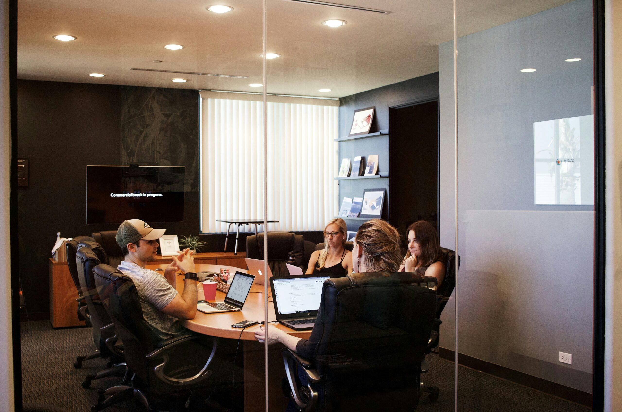meeting2-scaled.jpg